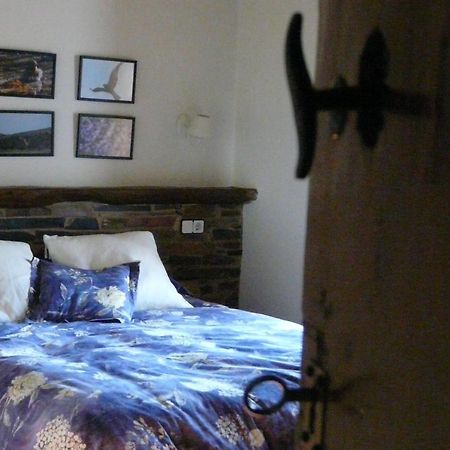 Palacio Viejo De Las Corchuelas Torrejón el Rubio Kültér fotó
