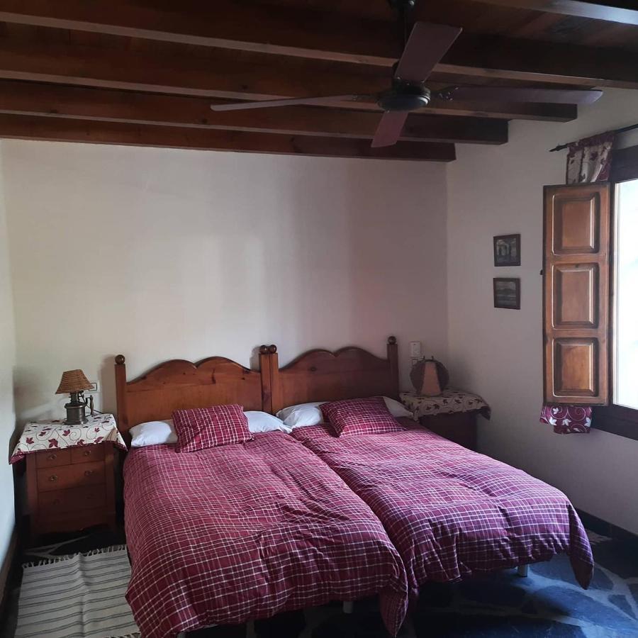 Palacio Viejo De Las Corchuelas Torrejón el Rubio Kültér fotó