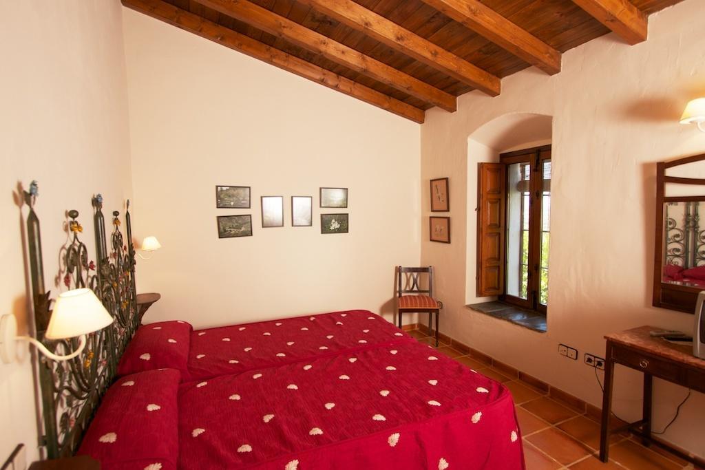 Palacio Viejo De Las Corchuelas Torrejón el Rubio Szoba fotó