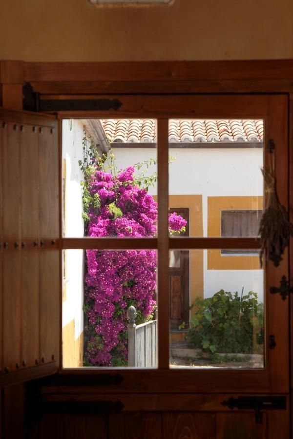 Palacio Viejo De Las Corchuelas Torrejón el Rubio Kültér fotó
